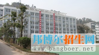 重慶市萬州三峽服裝藝術學校有哪些專業