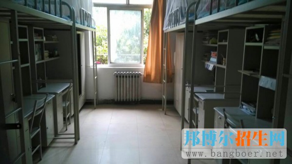 重慶市工貿(mào)高級技工學校宿舍條件