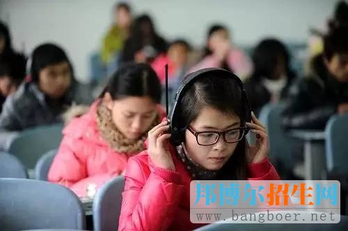 有關中考英語聽力的答題技巧