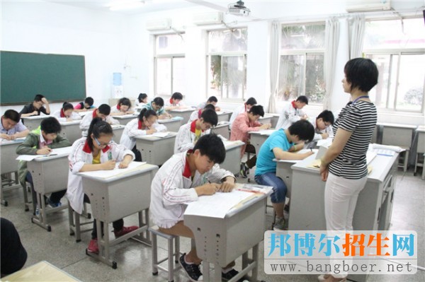 成都讀普高需要什么條件？