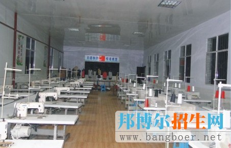 重慶市涪陵創(chuàng)新計算機學校網(wǎng)站網(wǎng)址