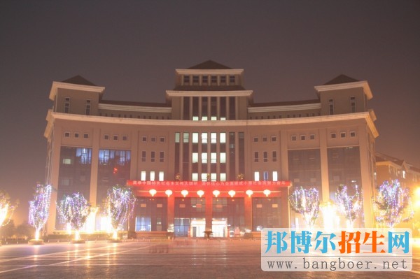 重慶市醫(yī)藥衛(wèi)生學(xué)校地址在哪里