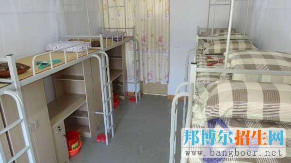 重慶市九龍坡職業教育中心宿舍條件