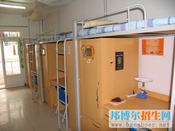 重慶市三峽高級技工學校宿舍條件