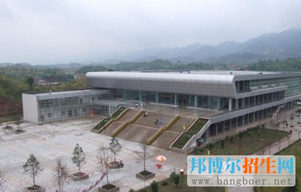重慶醫科大學護理學院2017年報名條件、招生對象