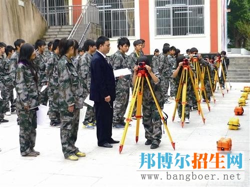 重慶市統景職業中學招生辦聯系電話