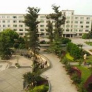 崇州市白頭中學(xué)