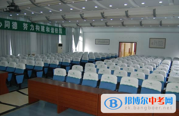 北京師范大學(xué)成都實(shí)驗(yàn)中學(xué)2022年學(xué)費(fèi)、收費(fèi)多少 