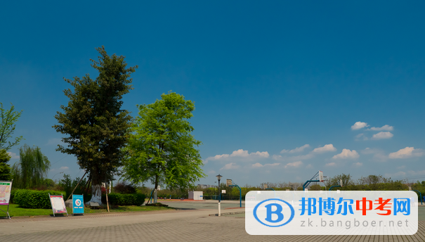 四川省華潤(rùn)學(xué)校2022年學(xué)費(fèi)、收費(fèi)多少