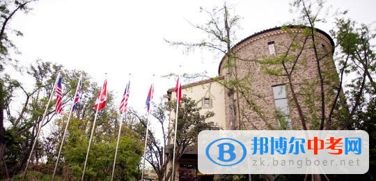 都江堰光亞學校2022年招生辦聯系電話