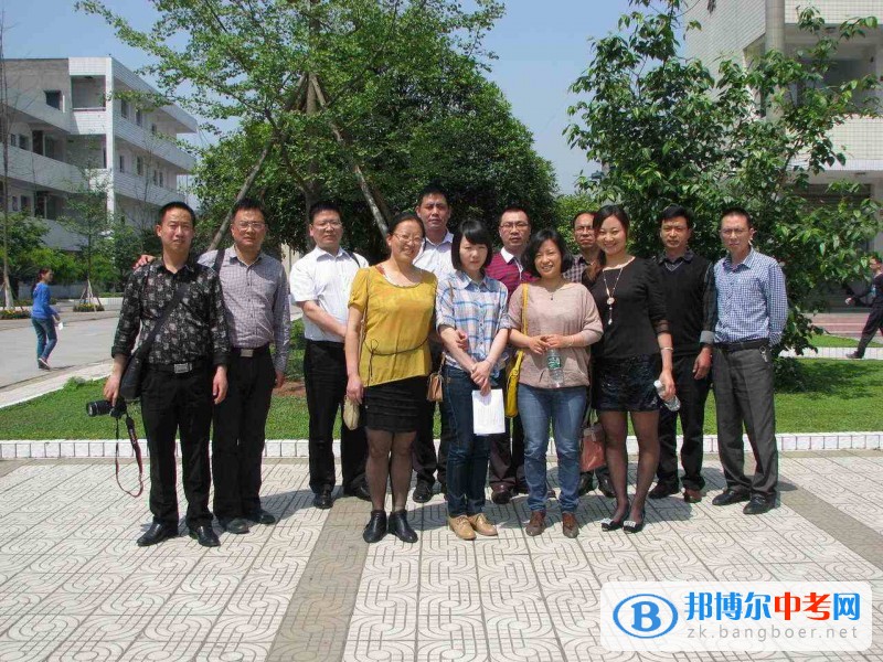 崇州市三江中學2022年學費、收費多少