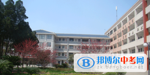 崇州市廖家中學2022年招生辦聯系電話
