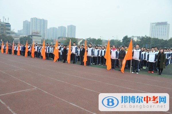 鐵骨錚錚無懼百日跋涉，斗志拳拳必得金榜題中