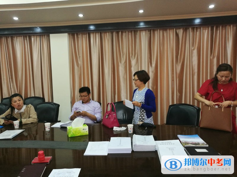 新都區政府督學到成都市實驗三原外語學校開展督導工作