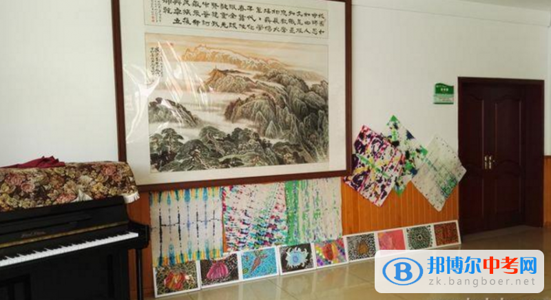 北京師范大學成都實驗中學第九屆“迎春杯”書畫大賽正式開展