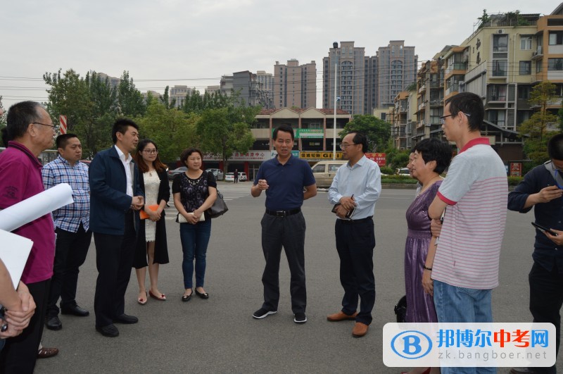 區委常委，統戰部長王峻昆帶隊到大彎中學調研