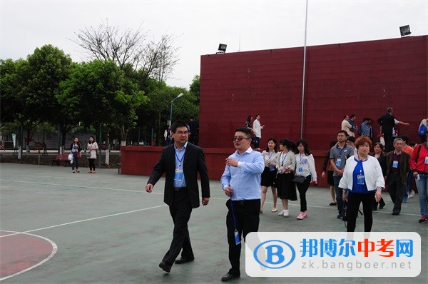 成都市實驗三原外語學校教師赴邛崍強項中學參觀學習
