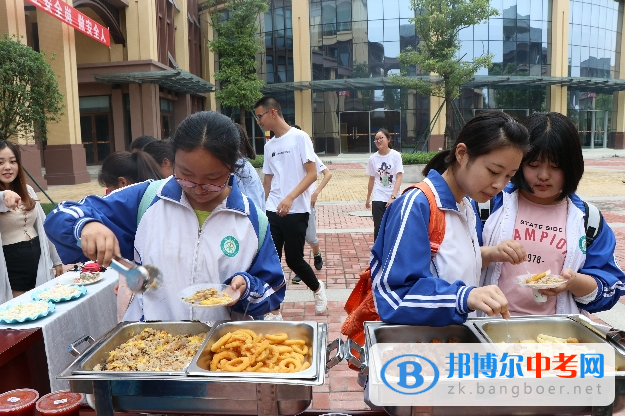 四川省雙流縣棠湖中學(xué)新加坡文化主題周之飲食文化
