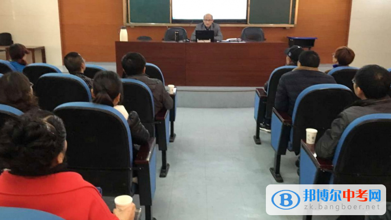 龍泉中學召開2017年 拔尖創新人才國際青少年創新設計大賽（IC）工作推進會