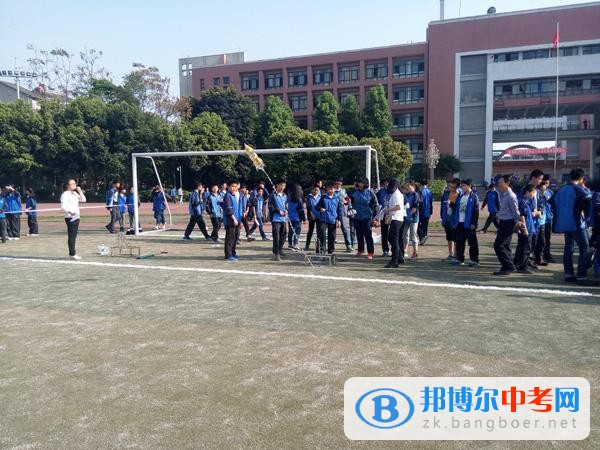 四川省雙流中學實驗學校科技節活動中的傳統項目