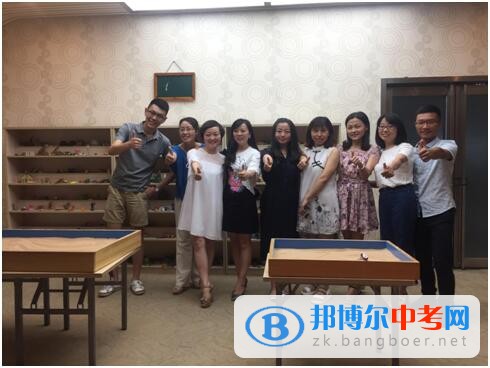 成都高新區校長團體心理輔導活動在成都石室天府中學舉行