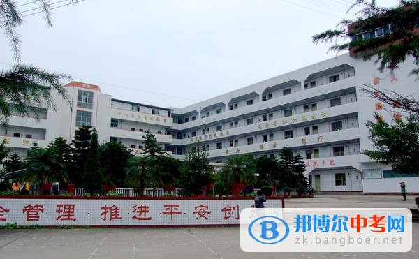 四川省安岳縣龍臺中學2022年怎么樣、好不好
