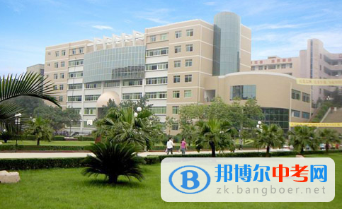 四川省安岳中學怎么樣、好嗎