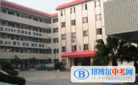 四川省安岳中學2022年學費、收費多少