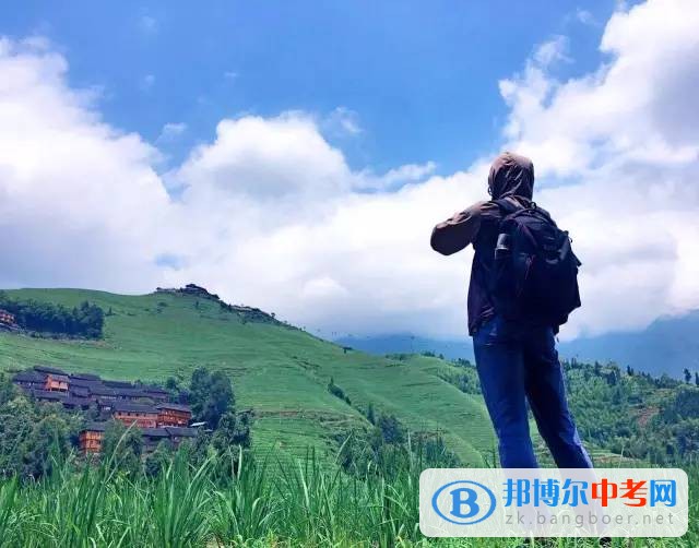 資中縣球溪高級(jí)中學(xué)決定你一生的，并不是高考的分?jǐn)?shù)