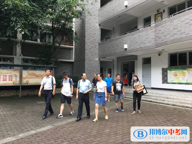 北京、鄭州教育同仁蒞臨成都樹德協(xié)進(jìn)中學(xué)考察交流
