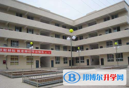 巴中市巴州區奇章中學校好么