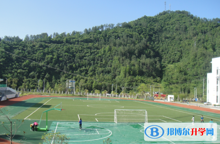 四川省青川中學招生辦聯系電話