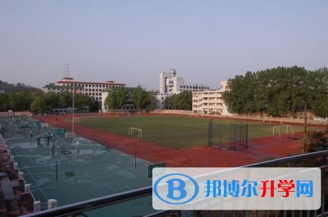 閬中市老觀中學怎么樣、好嗎