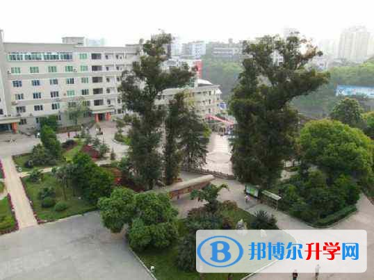 四川省瀘州高級中學校怎么樣、好嗎