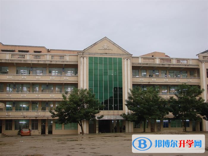 南充市高坪中學怎么樣、好嗎