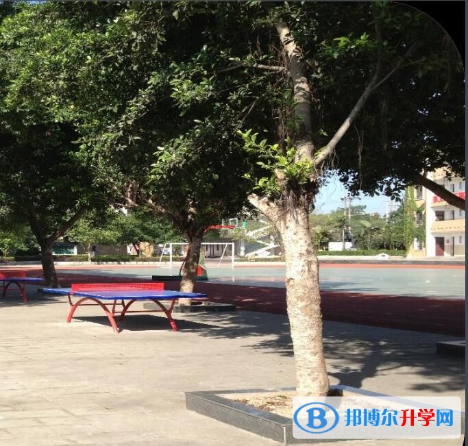 自貢市第十四中學校2017年招生計劃