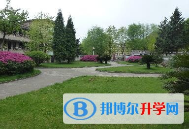 湄江高級中學招生辦聯系電話
