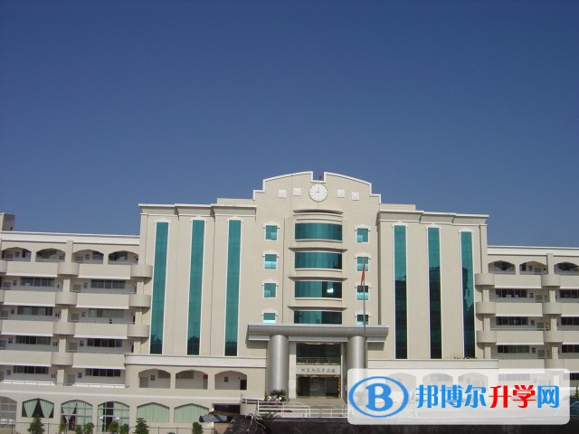 曲靖市民族中學(xué)地址在哪里