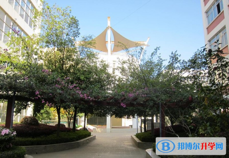 昆明市西山區第一中學怎么樣、好嗎