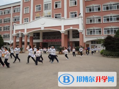 安寧市昆鋼第一中學怎么樣、好嗎