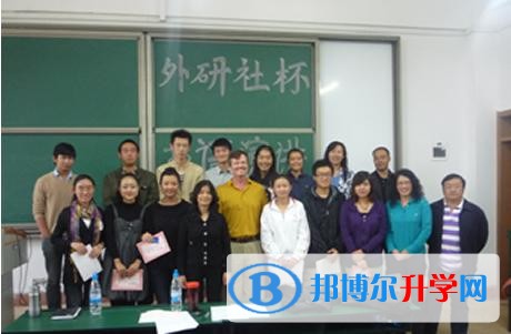 云南大學(xué)附屬外國(guó)語學(xué)校2018年招生計(jì)劃