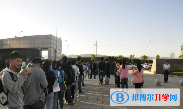 昭通市民族中學學費
