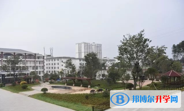 魯甸縣第一中學地址在哪里