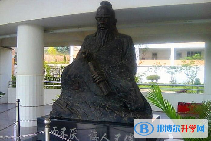 玉溪師院附中招生辦聯系電話