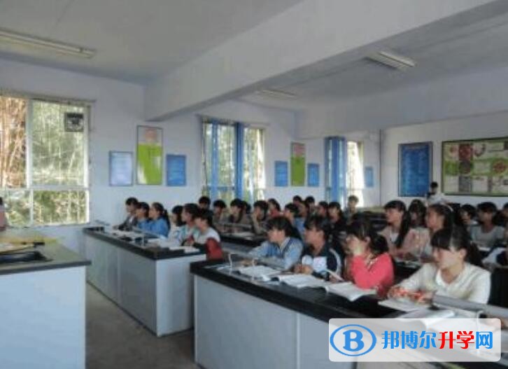 普宜中學學費