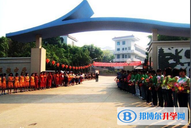 羅甸民族中學(xué)怎么樣、好嗎