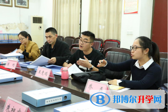 內江一中學生資助工作獲市交叉檢查組點贊