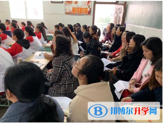 聯(lián)合教研，攜手共進(jìn)
