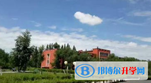 新疆眾志國(guó)際學(xué)校2023年學(xué)費(fèi)、收費(fèi)多少