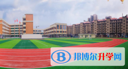 貴陽觀山湖區中加國際學校網站網址